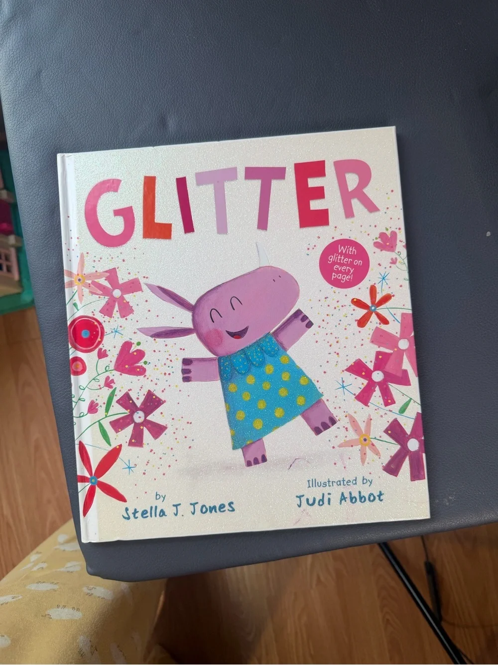 Kids Glitter Book - Pink Cover could have flaws